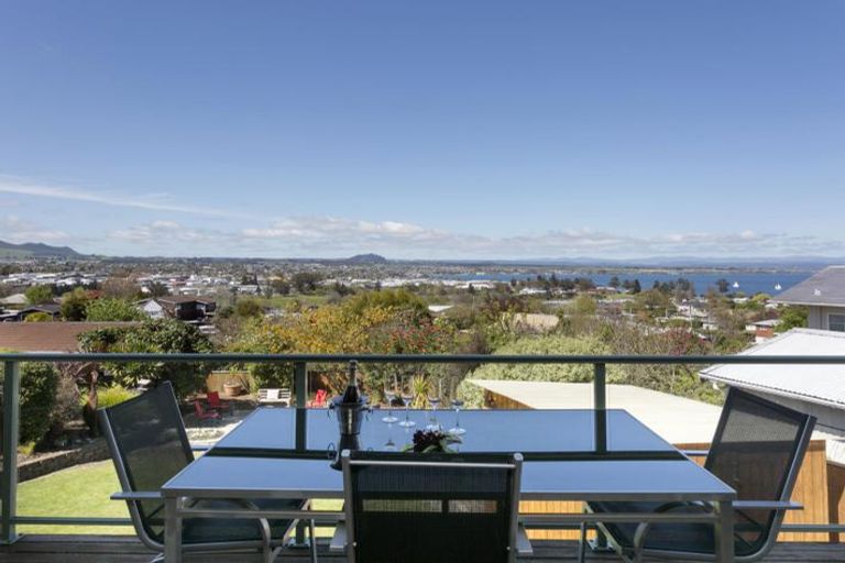 Photo of property in 77 Acacia Bay Road, Nukuhau, Taupo, 3330