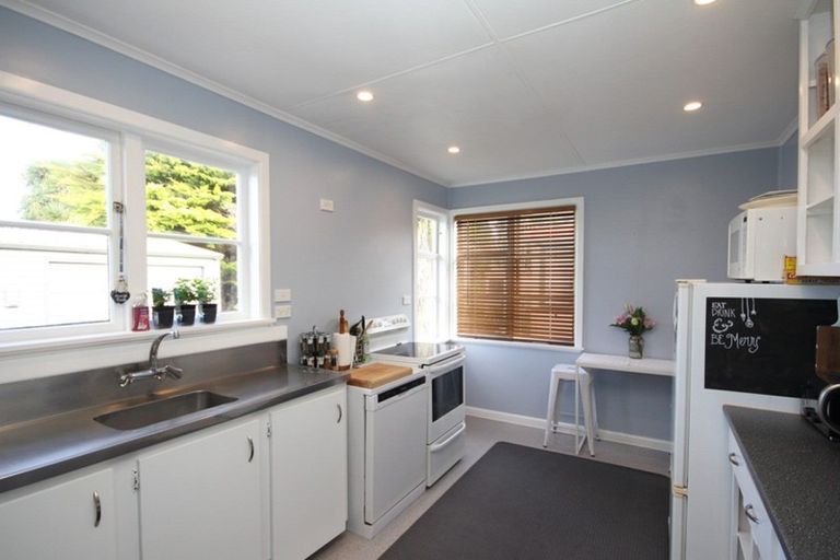 Photo of property in 9 Hayward Road, Ngatea, 3503