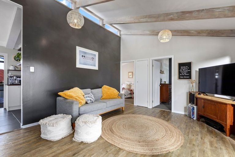 Photo of property in 6a Tiri Road, Manly, Whangaparaoa, 0930