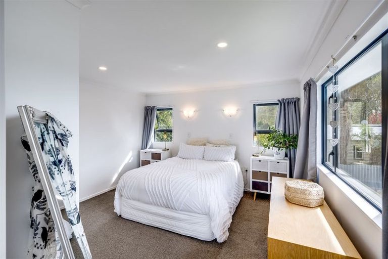 Photo of property in 101a Main Road, Clive, 4102