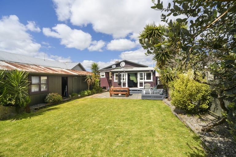 Photo of property in 48 Matipo Street, Takaro, Palmerston North, 4410
