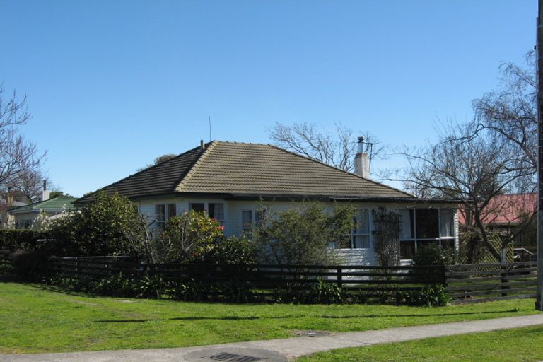 Photo of property in 8 Plassey Street, Havelock North, 4130