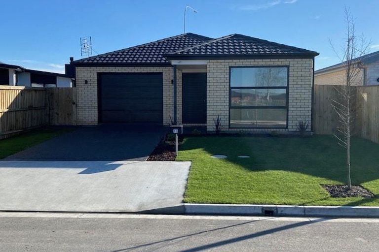 Photo of property in 18 John Raven Lane, Woodend, 7610