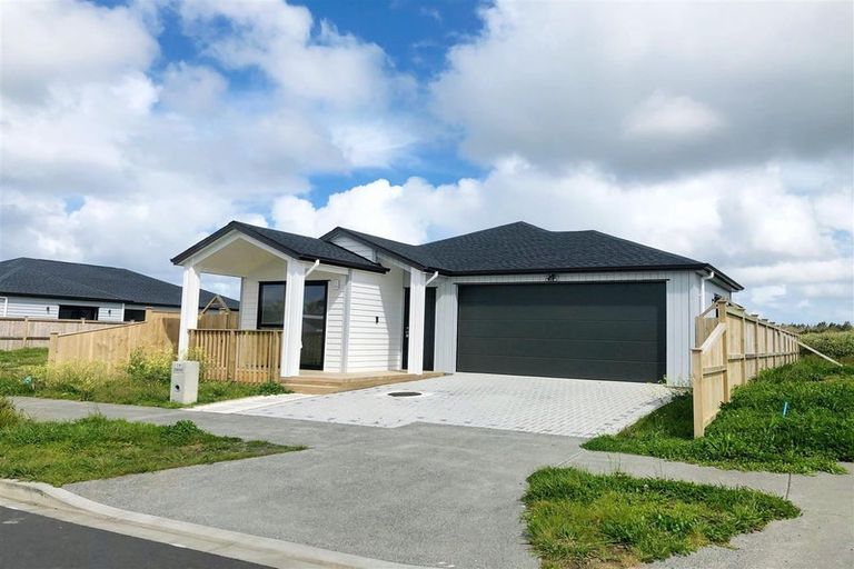 Photo of property in 19 Kaapehu Street, Karaka, 2578