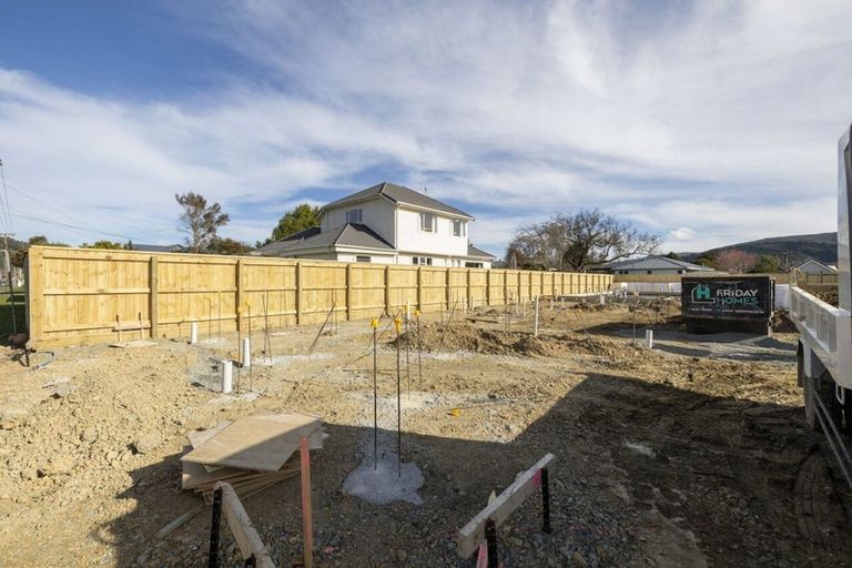 Photo of property in 63 Golders Road, Elderslea, Upper Hutt, 5018