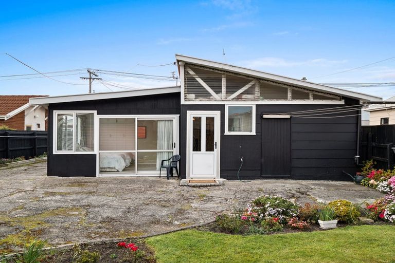Photo of property in 132 Melbourne Street, South Dunedin, Dunedin, 9012