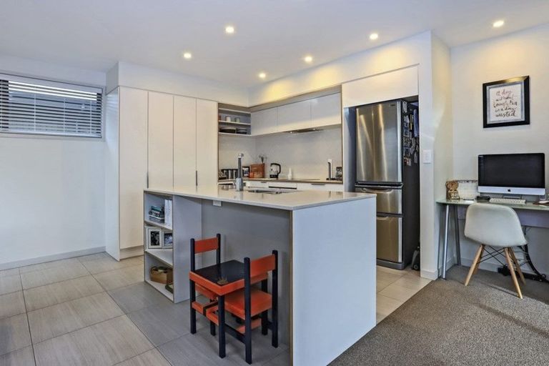 Photo of property in 23 Hugo Way, Papamoa Beach, Papamoa, 3118