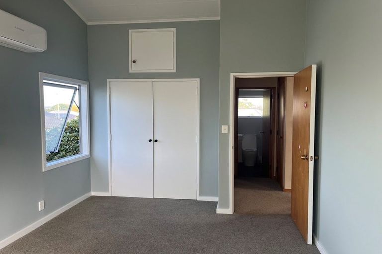 Photo of property in 97 Main Rd Clive, Clive, 4102