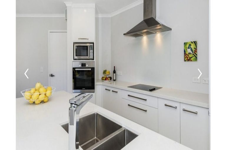 Photo of property in 1 Lochside Lane, Pokeno, 2402