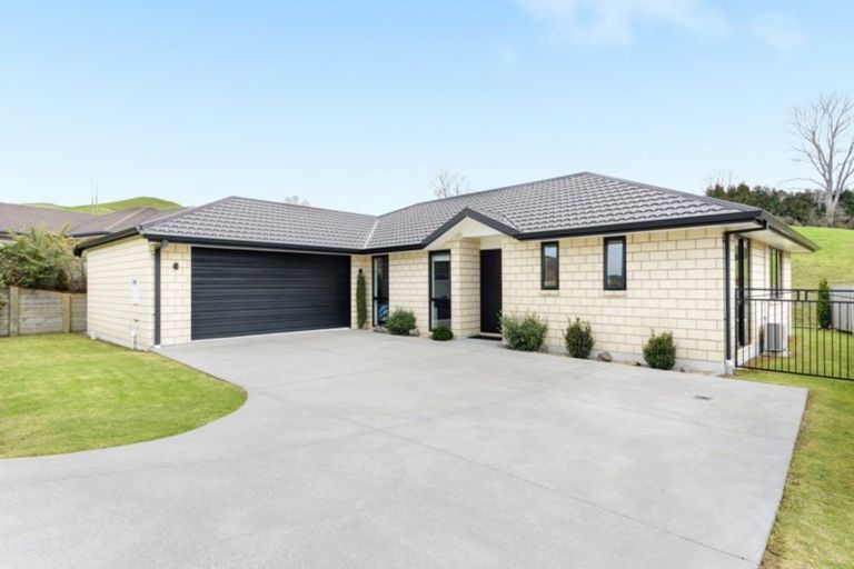 Photo of property in 26 Falcon Drive, Welcome Bay, Tauranga, 3112