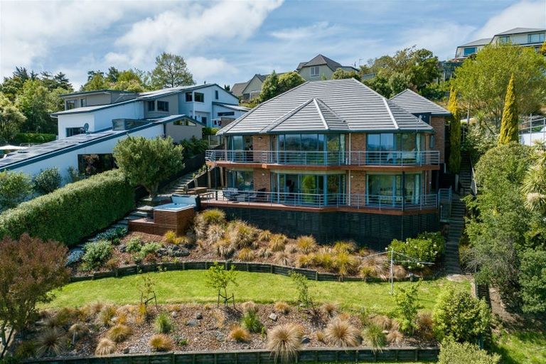 Photo of property in 12 Lucknow Place, Cashmere, Christchurch, 8022