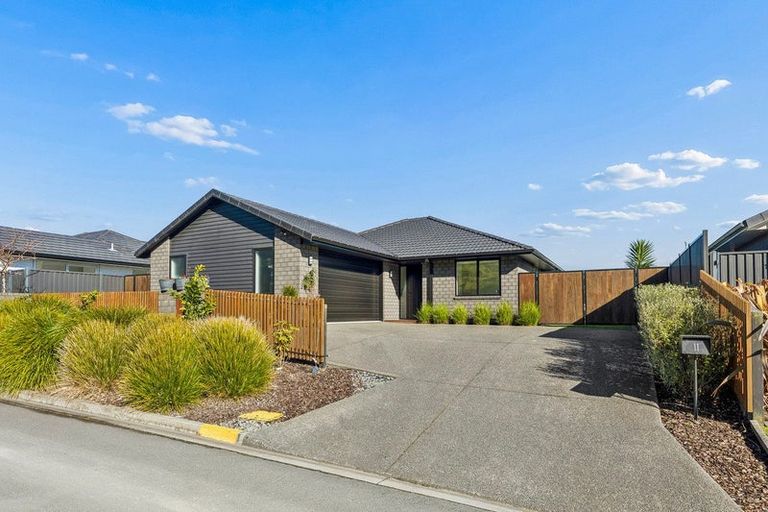 Photo of property in 11 Springwater Lane, Pyes Pa, Tauranga, 3112
