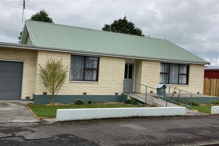 Photo of property in 13 Shakespeare Street, Milton, 9220