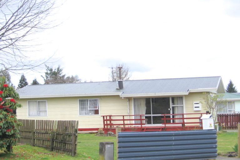 Photo of property in 6 Jade Place, Pukehangi, Rotorua, 3015