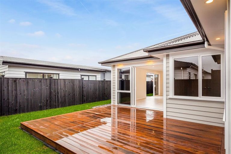 Photo of property in 3 Brodie Lane, Wainui, 0932