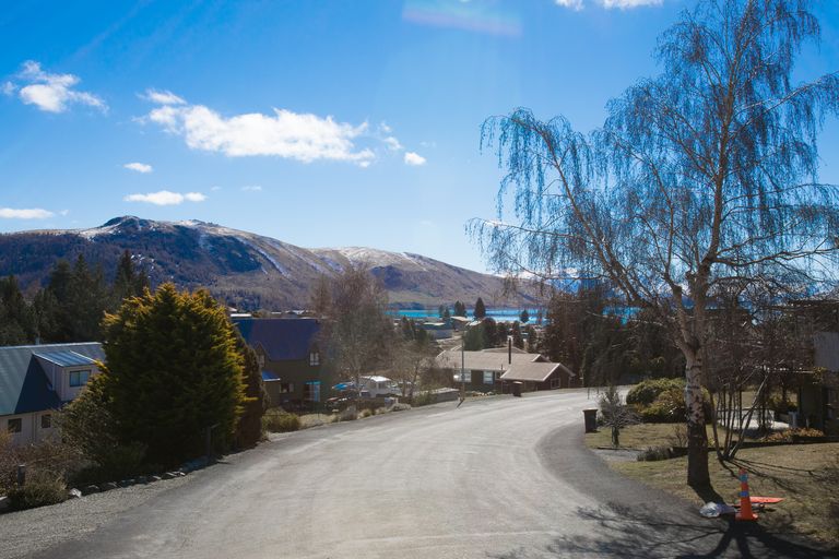 Photo of property in 18a Murray Place, Lake Tekapo, 7999