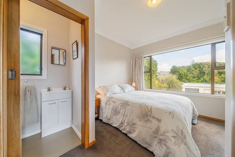 Photo of property in 78c Main Road, Titahi Bay, Porirua, 5022
