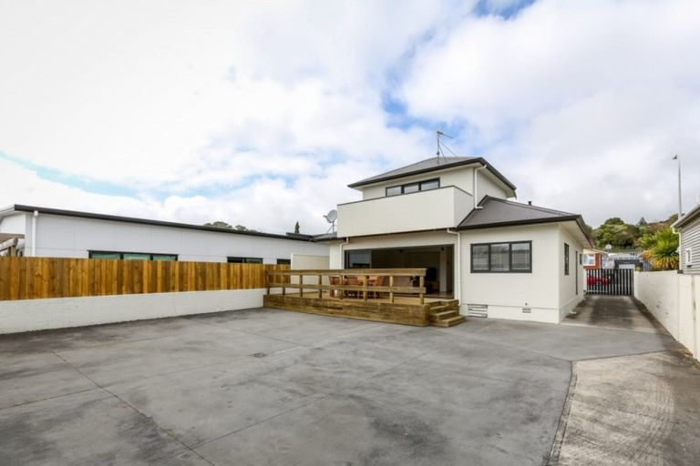 Photo of property in 116 Vivian Street, New Plymouth, 4310