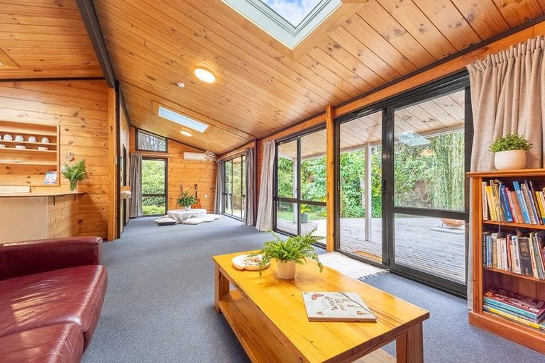 Photo of property in 16 Lupin Road, Otaki, 5512