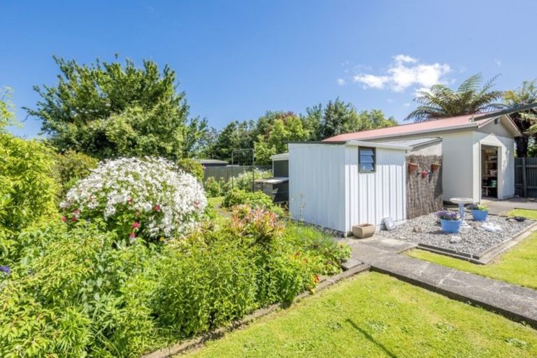 Photo of property in 37 Bowen Street, Levin, 5510