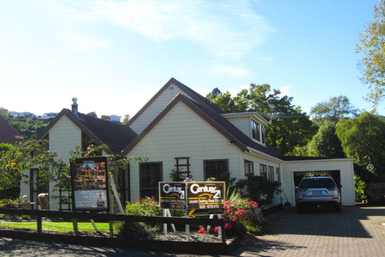 Photo of property in 40 Glenross Street, Glenross, Dunedin, 9011