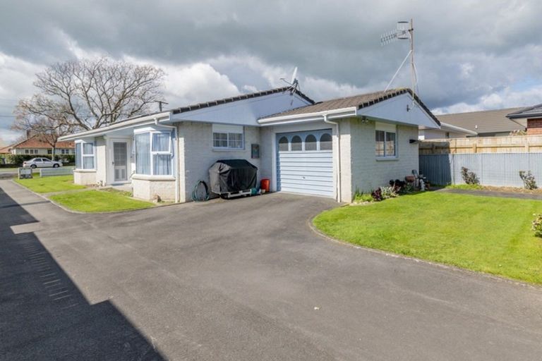 Photo of property in 550 Queen Street East, Levin, 5510