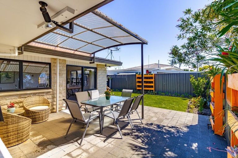 Photo of property in 87a Meeanee Road, Taradale, Napier, 4112