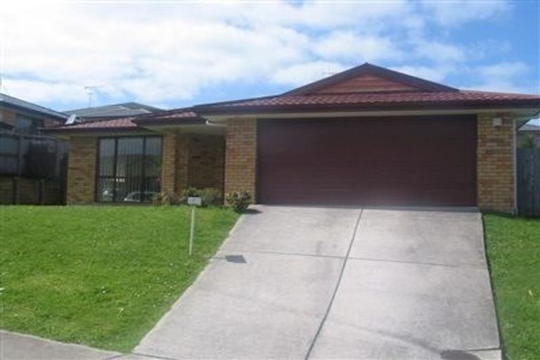 Photo of property in 5 Marbella Crescent, Oteha, Auckland, 0632
