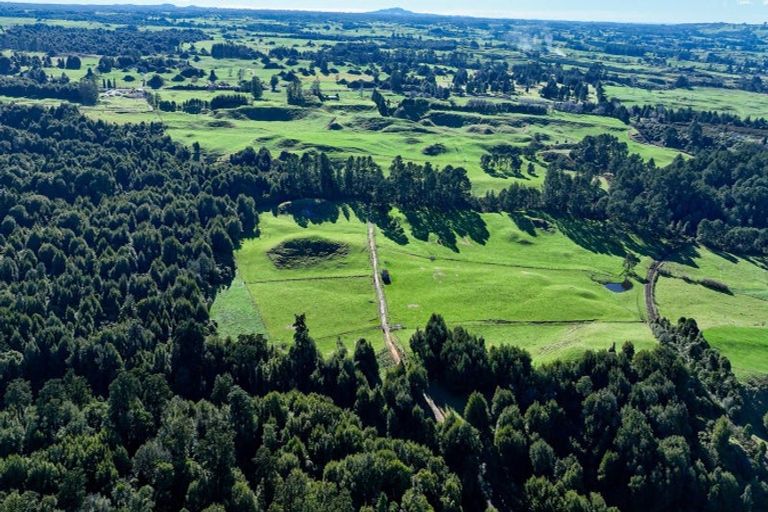 Photo of property in State Highway 5, Hamurana, Rotorua, 3072