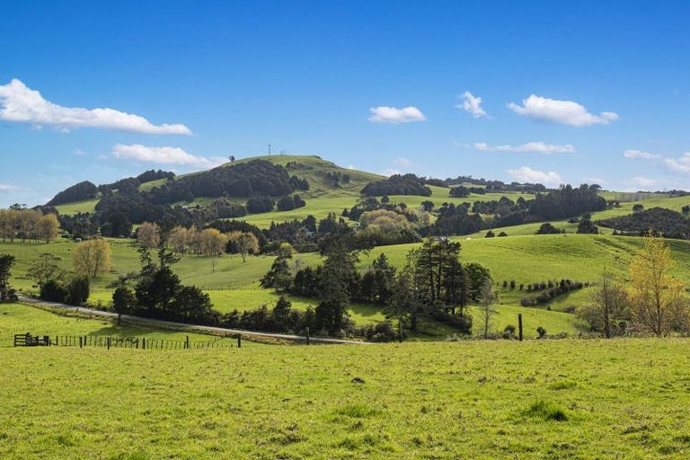 Photo of property in 1065 Pipiwai Road, Ruatangata West, Whangarei, 0176