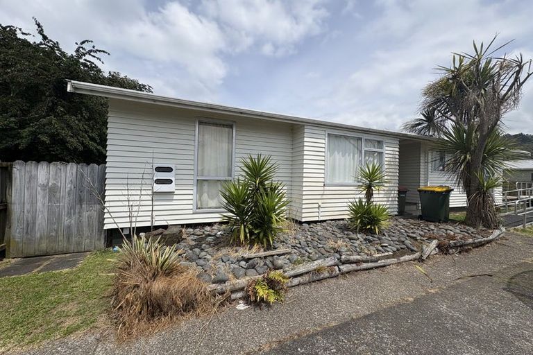 Photo of property in 30 Tania Crescent, Western Heights, Rotorua, 3015