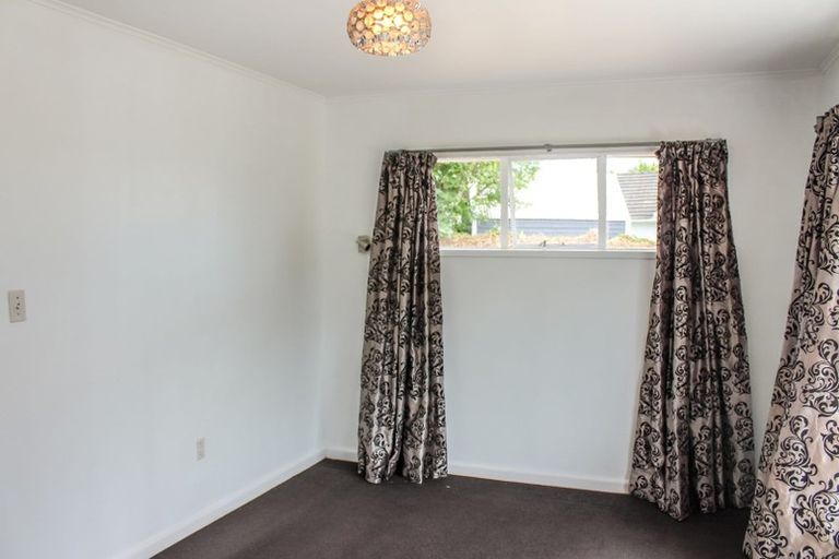Photo of property in 11 Wayside Avenue, Burnside, Christchurch, 8053