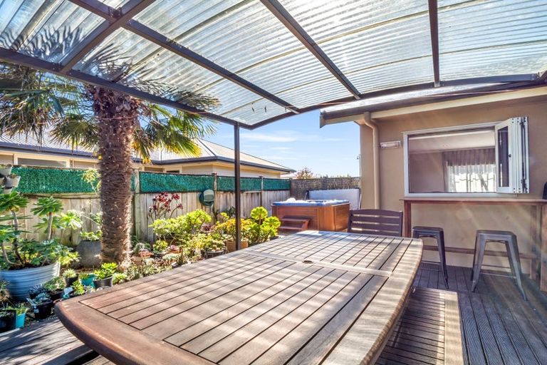 Photo of property in 3 Bouvardia Avenue, Milson, Palmerston North, 4414