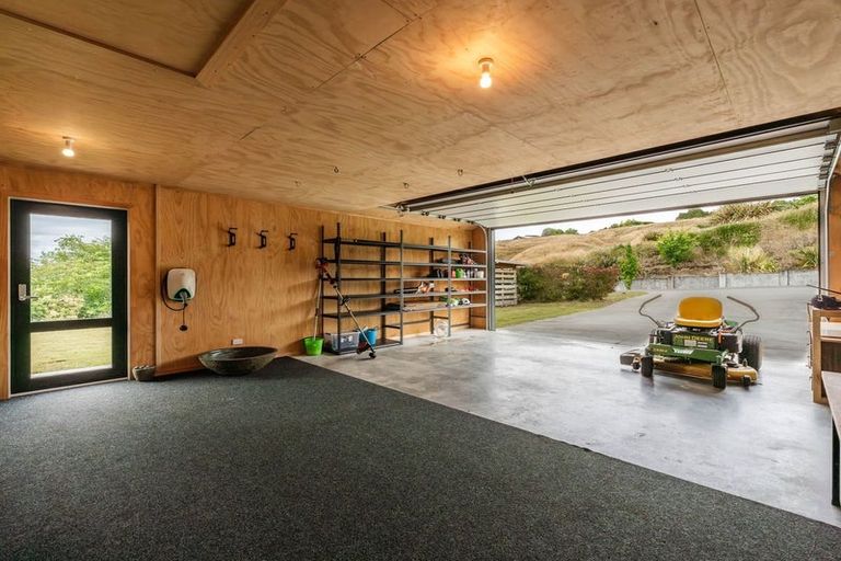 Photo of property in 55 Stewart Glen, Acacia Bay, Taupo, 3385