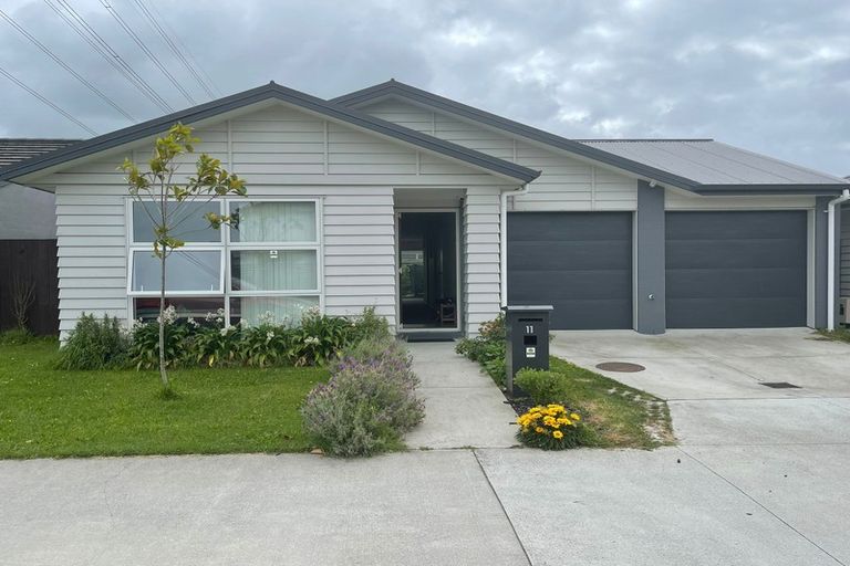 Photo of property in 11 Rere Close, Takanini, 2112