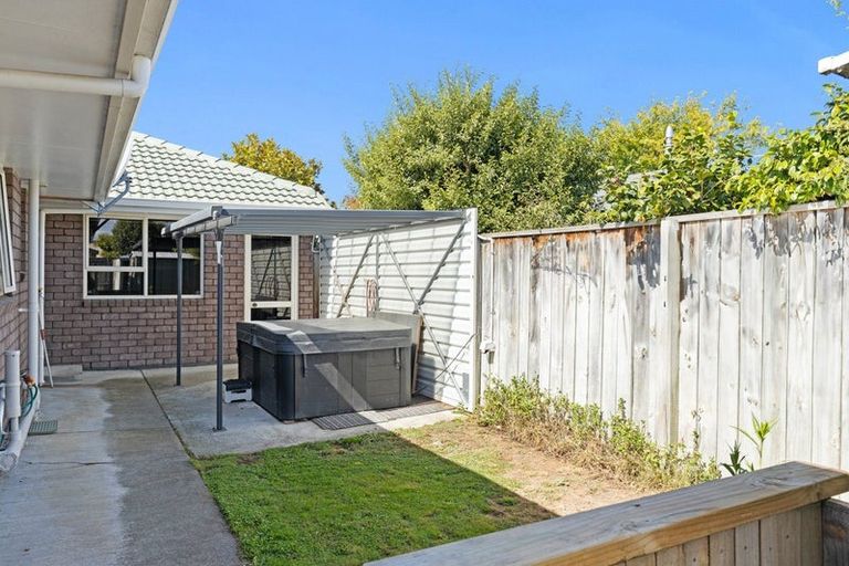 Photo of property in 33 Karina Crescent, Redwoodtown, Blenheim, 7201