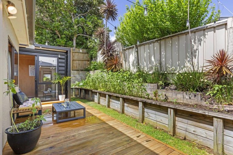 Photo of property in 18 Taipari Avenue, Raglan, 3225