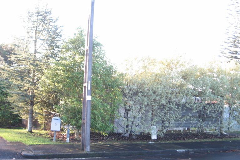 Photo of property in 1 Sime Road, Hillpark, Auckland, 2102