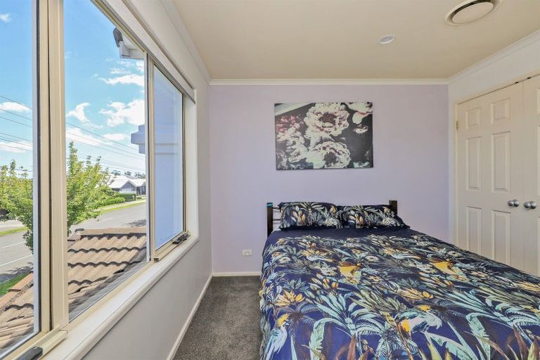 Photo of property in 28 Arataki Road, Havelock North, 4130