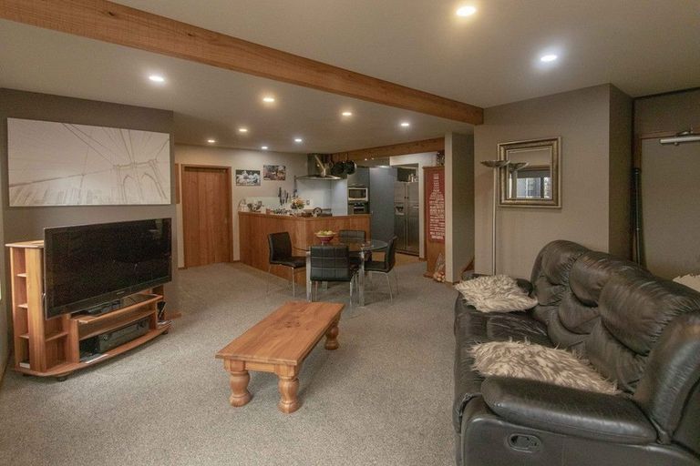 Photo of property in Hastings Gospel Hall, 17/2a Hillsbrook Place, Havelock North, 4130