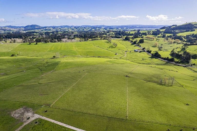 Photo of property in 1065 Pipiwai Road, Ruatangata West, Whangarei, 0176