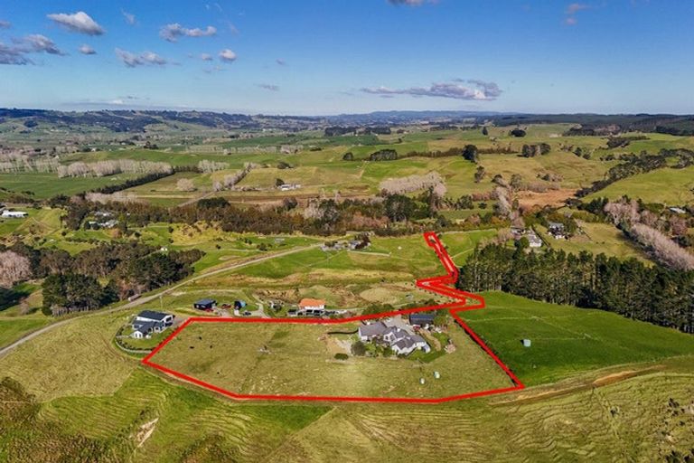 Photo of property in 288 Rimmer Road, Helensville, 0875