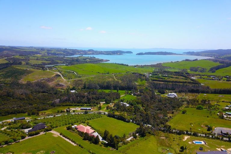 Photo of property in 15 Puketiti Drive, Mangonui, 0494