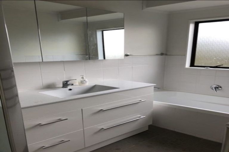 Photo of property in 3c Rimu Road, Mangere Bridge, Auckland, 2022