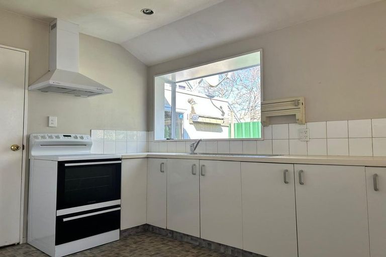 Photo of property in 3/60 Somerset Crescent, Spreydon, Christchurch, 8024
