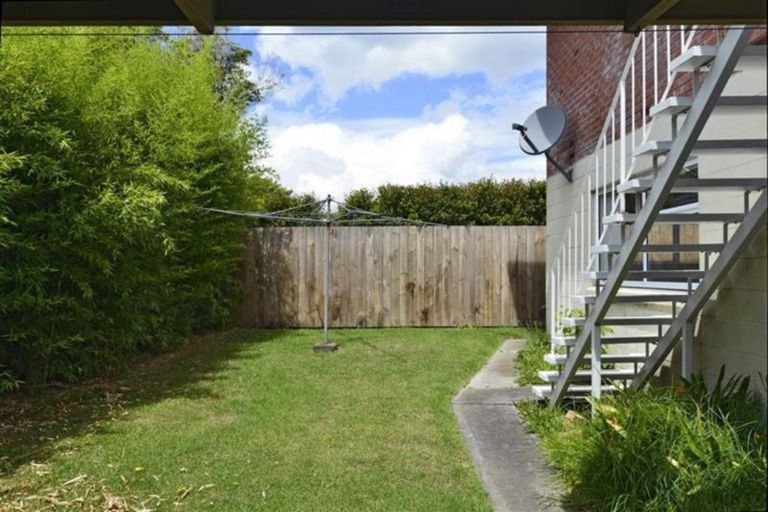 Photo of property in 5/134 Calliope Road, Stanley Point, Auckland, 0624