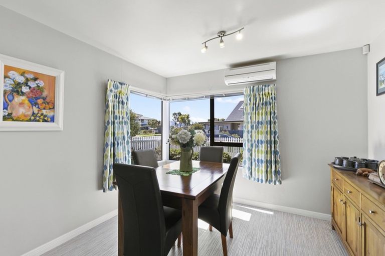 Photo of property in 38b Kaikoura Street, Maupuia, Wellington, 6022