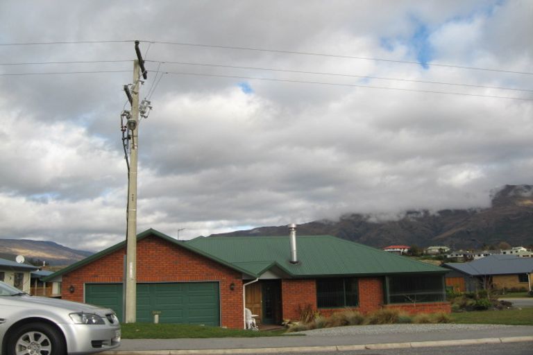 Photo of property in 181 Aubrey Road, Wanaka, 9305