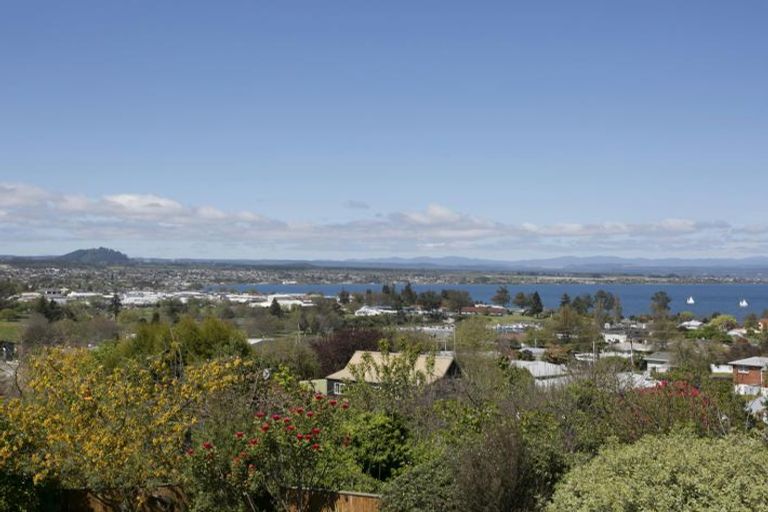 Photo of property in 77 Acacia Bay Road, Nukuhau, Taupo, 3330