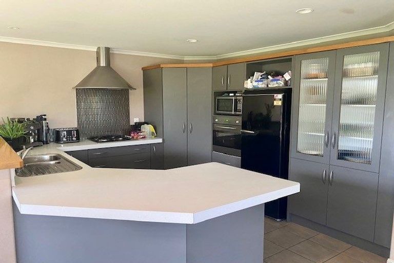 Photo of property in 1 Kingsbury Court, Rototuna North, Hamilton, 3210